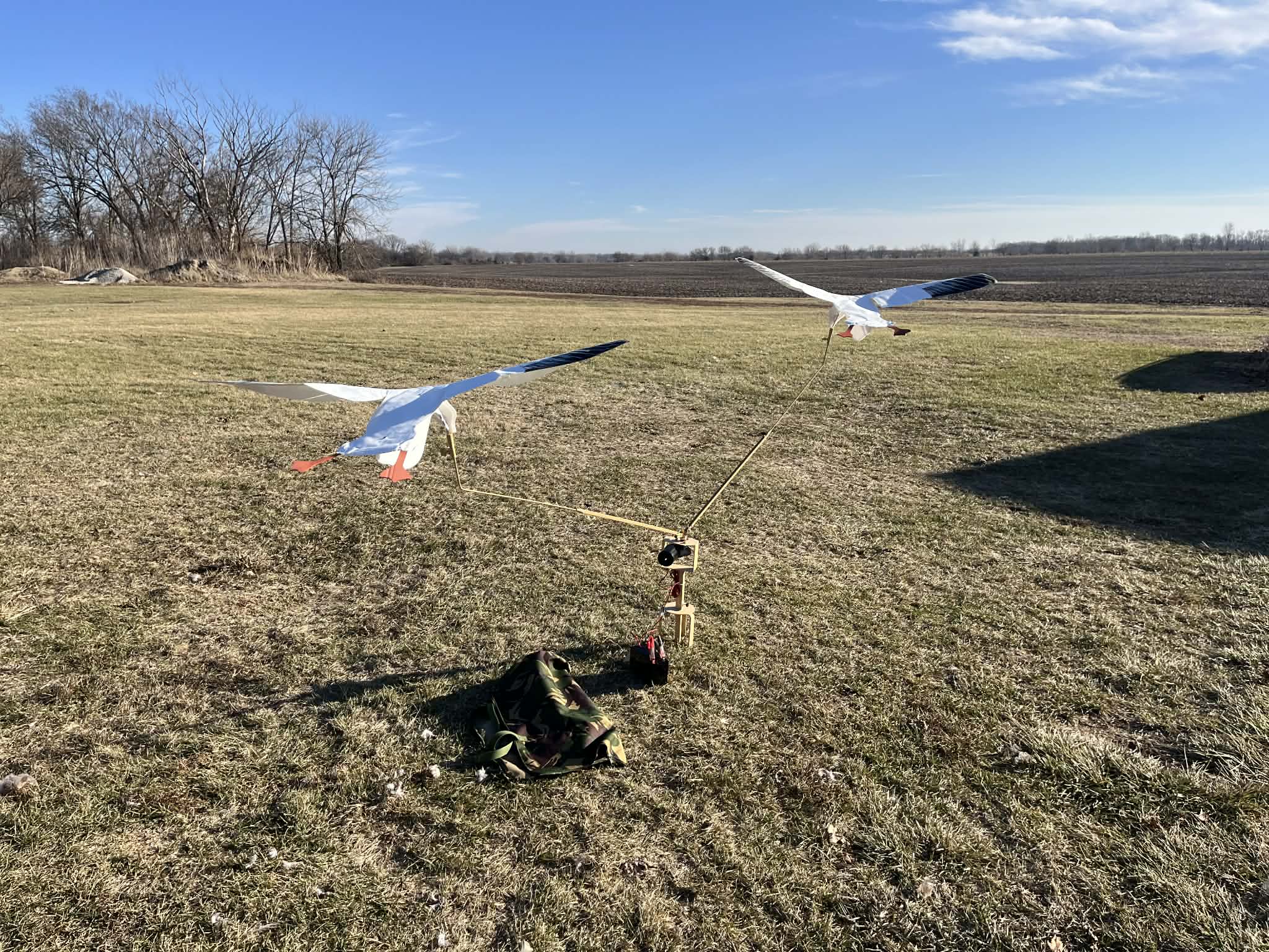 2 Arm Rotary Machine for Flyer Goose Decoys