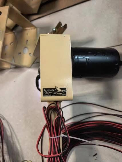 2 Arm Rotary Machine for Flyer Goose Decoys