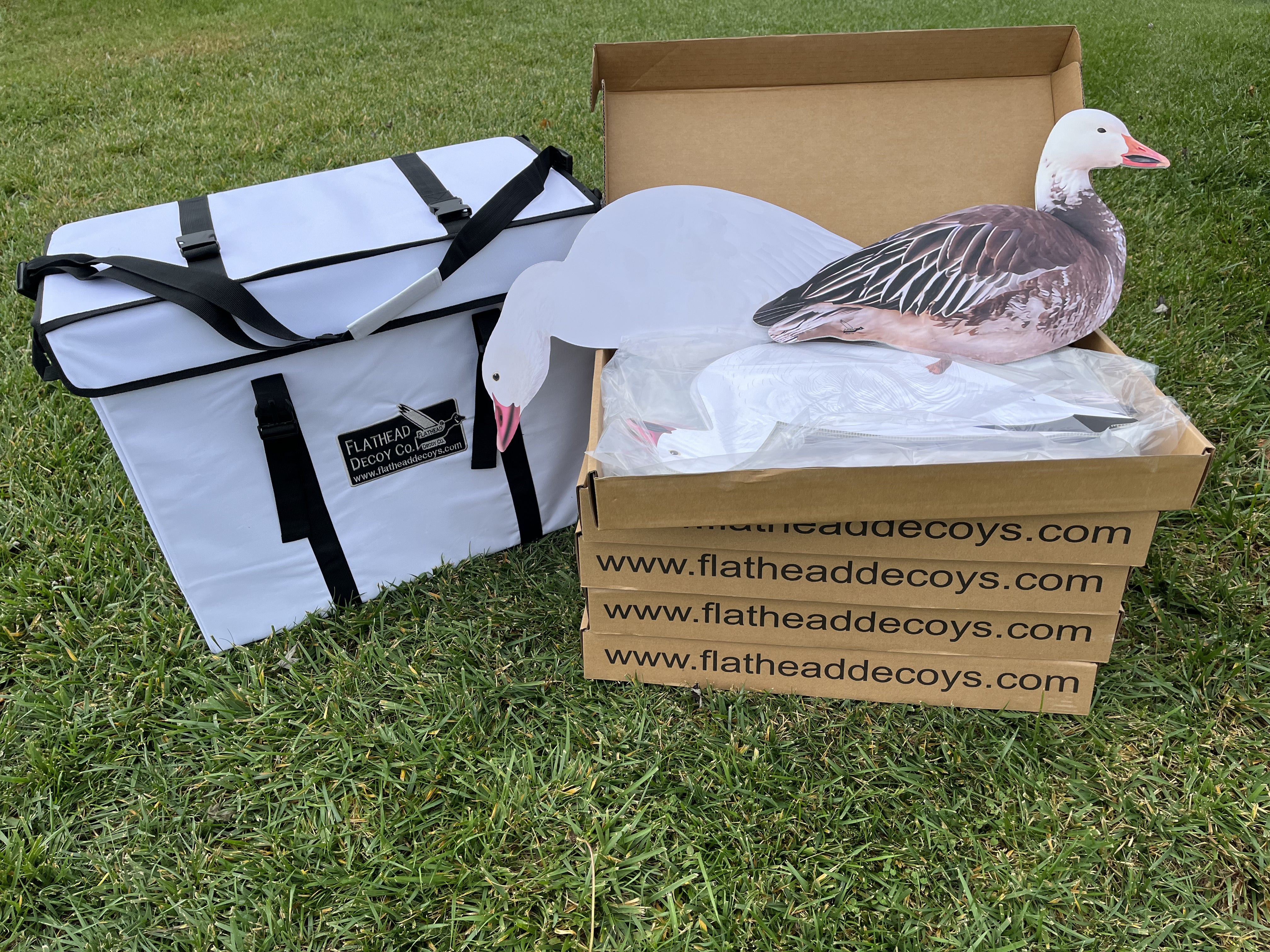 Snow Goose Silhouette Decoys "Outfitters (60) Pack" with Bag